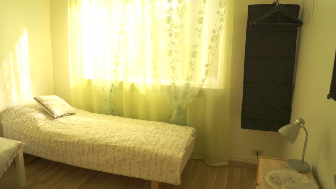 Twin Room With Shared Bathroom Njarthvik Exterior foto